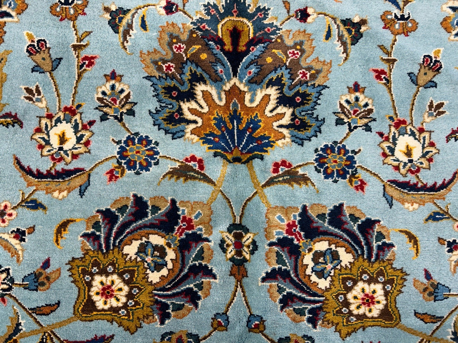 10’8”x14’2” Very Fine Hand-Knotted 100% Wool Pile Kashane Area Rug - Signed