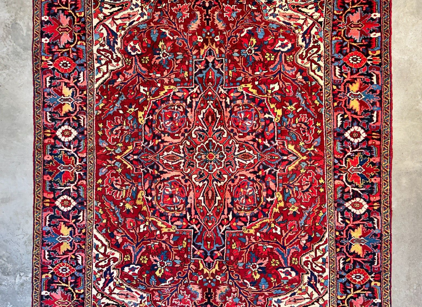 7'9"x11'4" Hand-Knotted 100% Wool Pile Herize Rug