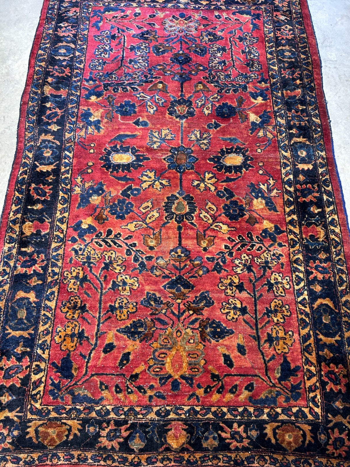 4'10"x6'6" Antique Hand-Knotted 100% Wool Pile Sarouke Area Rug - Carpet