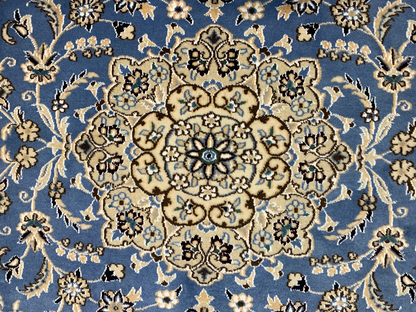 3'0"x4'6" Fine Hand-Knotted Wool & Silk Blend Naine Carpet - Area Rug