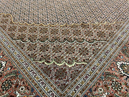 6'8"x10' Fine Hand-Knotted Wool & Silk Oriental Tabrize Rug - Area Carpet