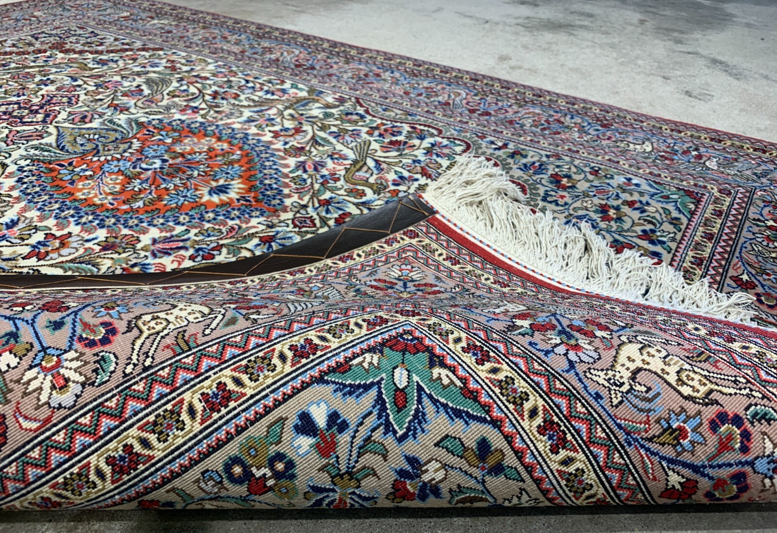 3'5"x4'9'' Very Fine Hand-Knotted 100% Wool Pile Qume Prayer Rug