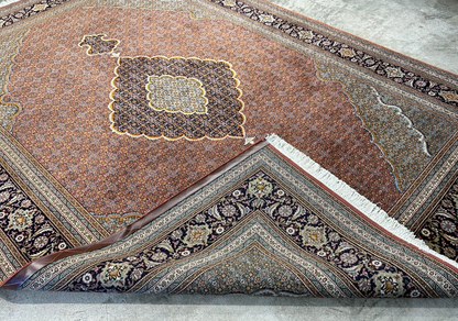 6'8"x10'1" Fine Hand-Knotted Wool & Silk Blend Tabrize Mahi Carpet - Area Rug