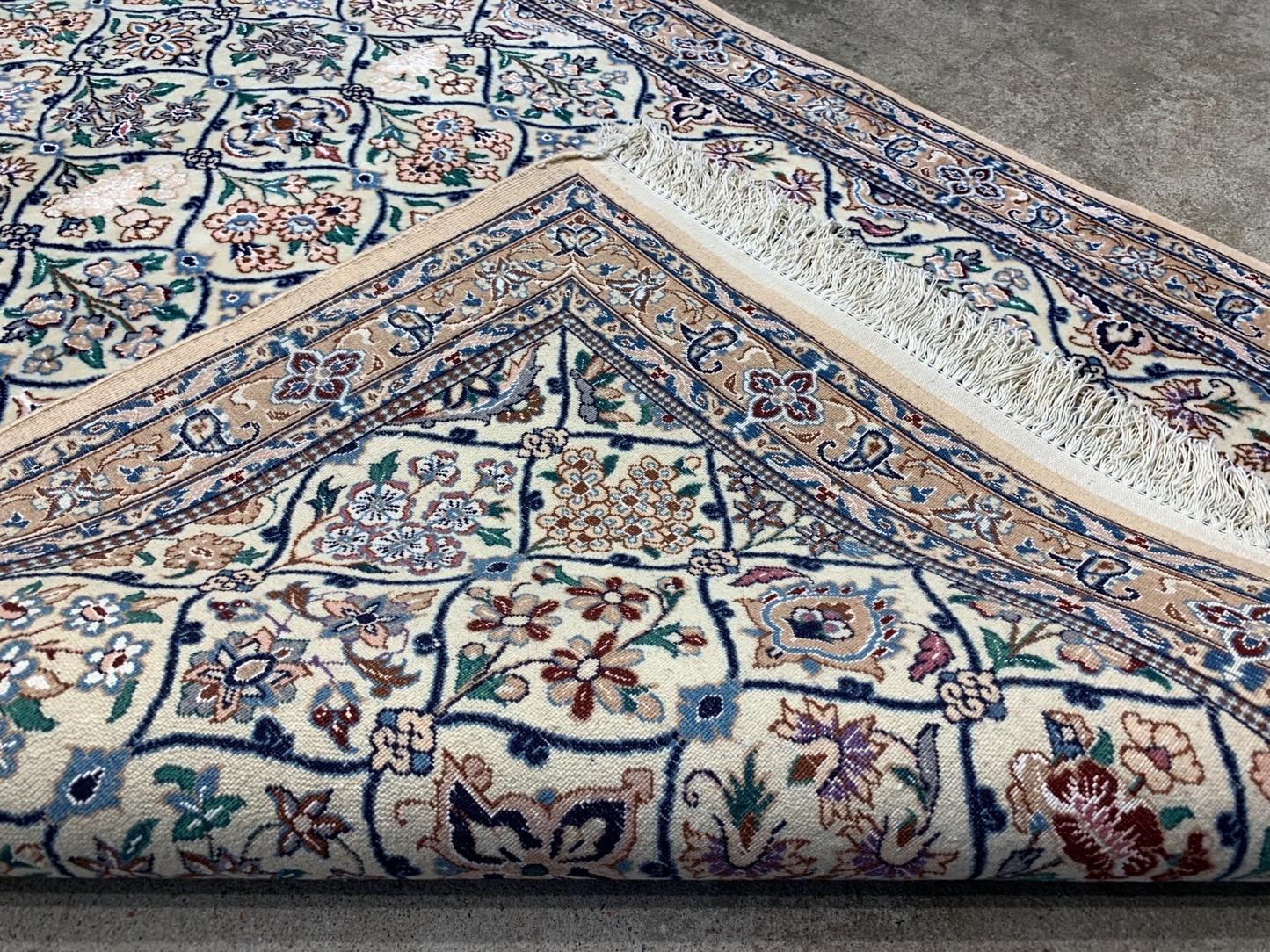 3'2"x4'10'' Very Fine Hand-Knotted Silk & Wool Naine Area Rug - Carpet