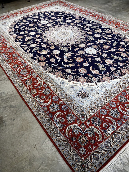 8'8"x11'9" Extra Fine Hand-Knotted Wool & Silk Isfahane Rug