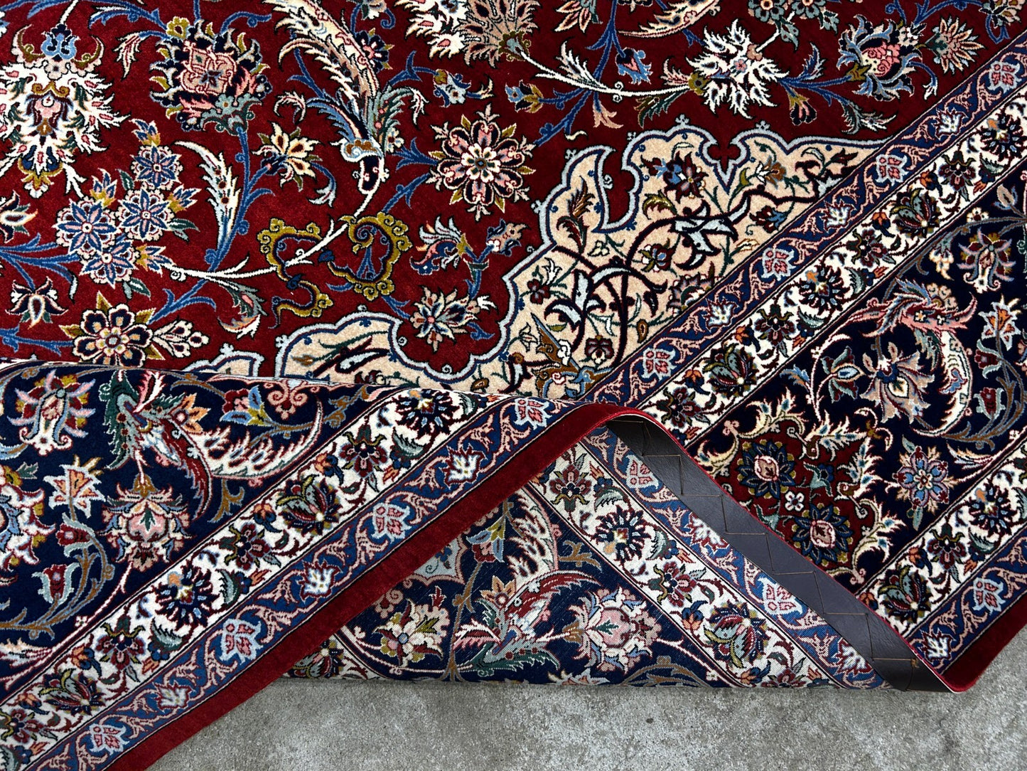 8'1"x11'9" Extra Fine Hand-Knotted Wool & Silk Isfahane Rug