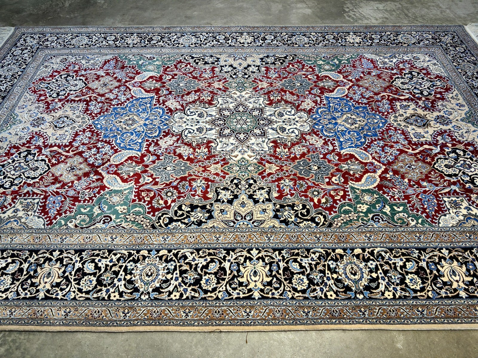 6'8"x10' Very Fine Hand-Knotted Wool & Silk Naine Rug - Area Carpet