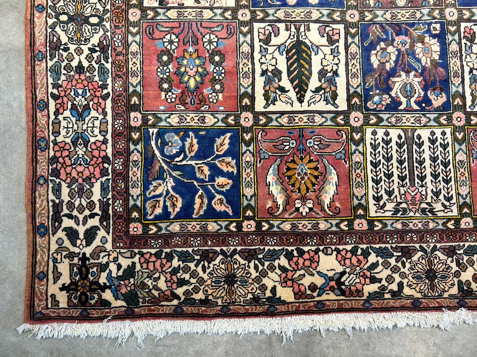 6'6"x10'0" Hand-Knotted 100% Lamb Wool Bakhtiarie Carpet - Area Rug