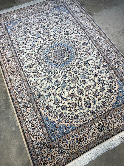 4'2"x6'7" Fine Hand-Knotted Wool & Silk Blend Naine Carpet - Area Rug