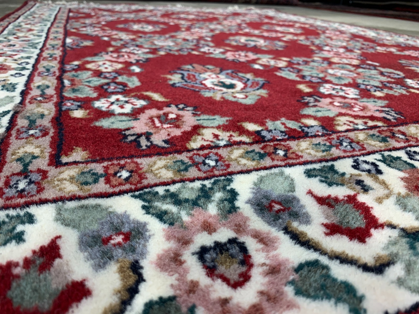 4'0" x 6'0" Hand-Knotted 100% Wool Pile Indian Area Rug