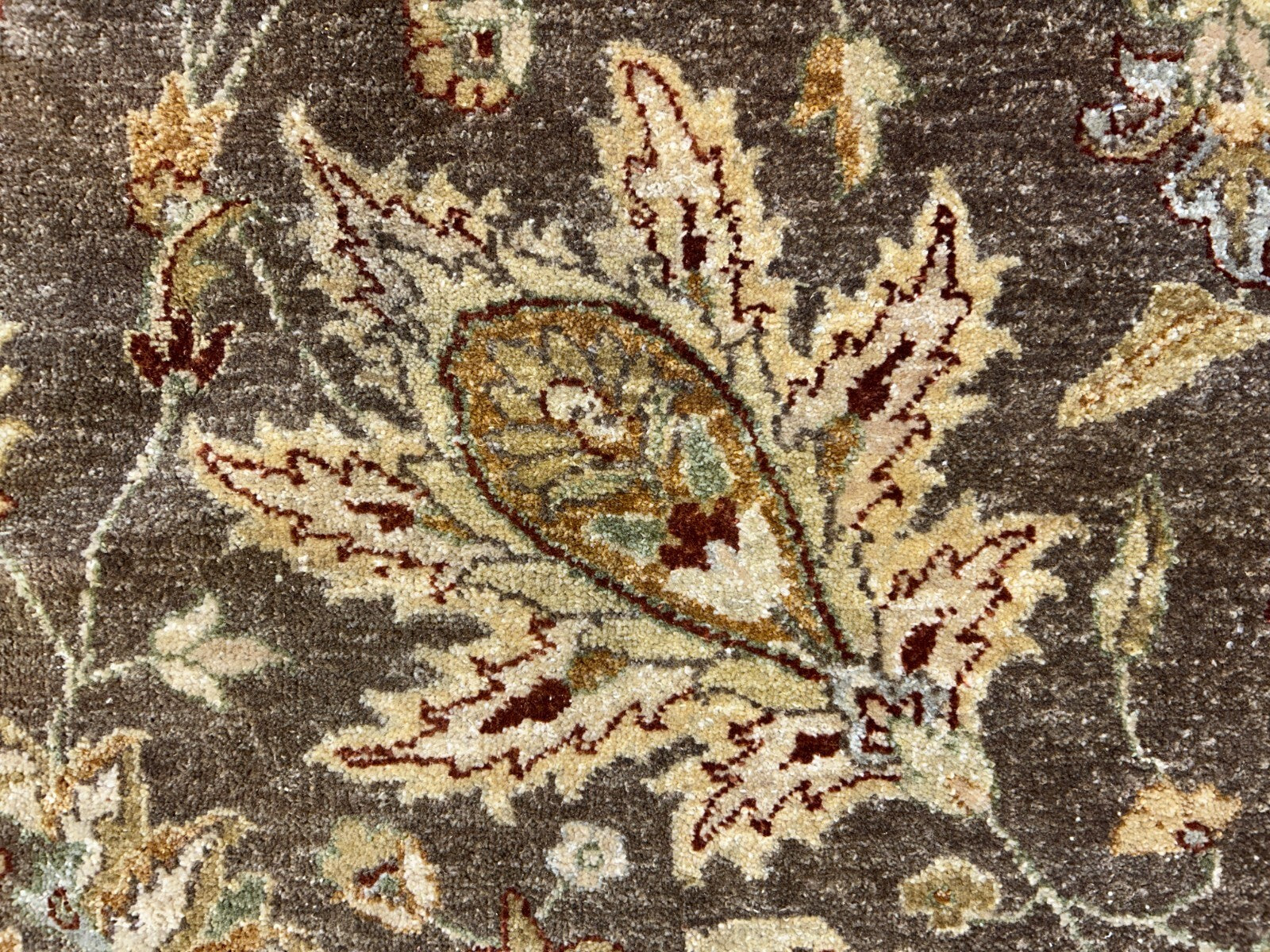 9'x12' Hand-Knotted 100% Wool Pile Agra Rug