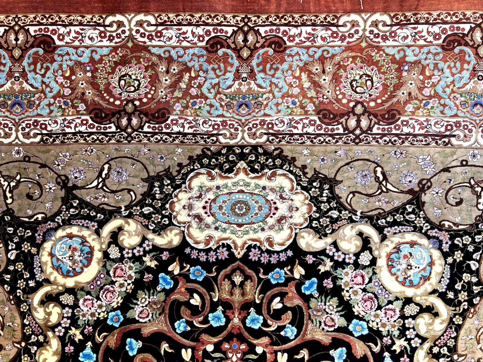 6'6"x9'6" Exquisite Extra-Fine Hand-Knotted 100% Silk Qume Carpet - Area Rug
