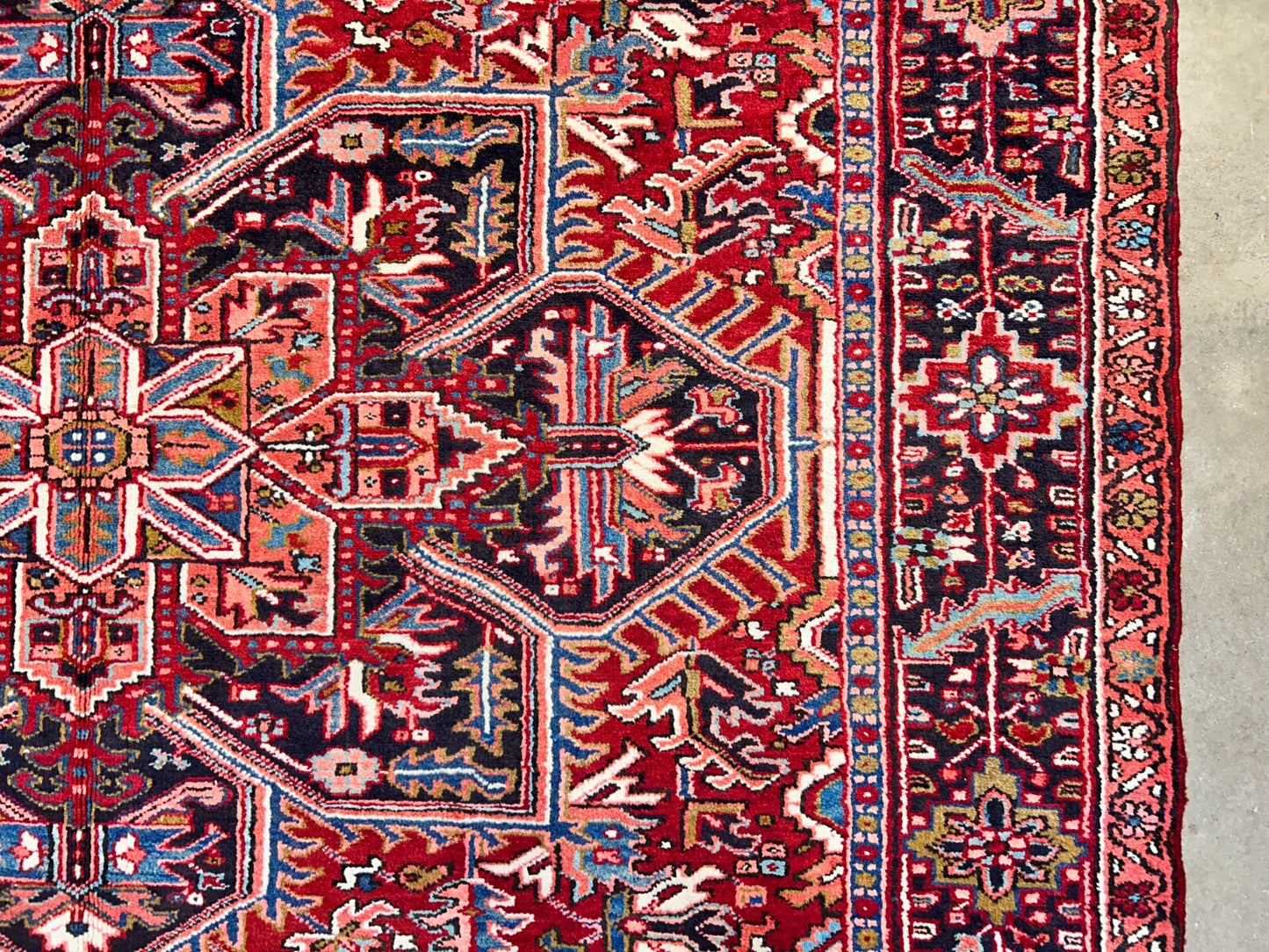 7'10"x11'4" Hand-Knotted 100% Wool Pile Herize Rug