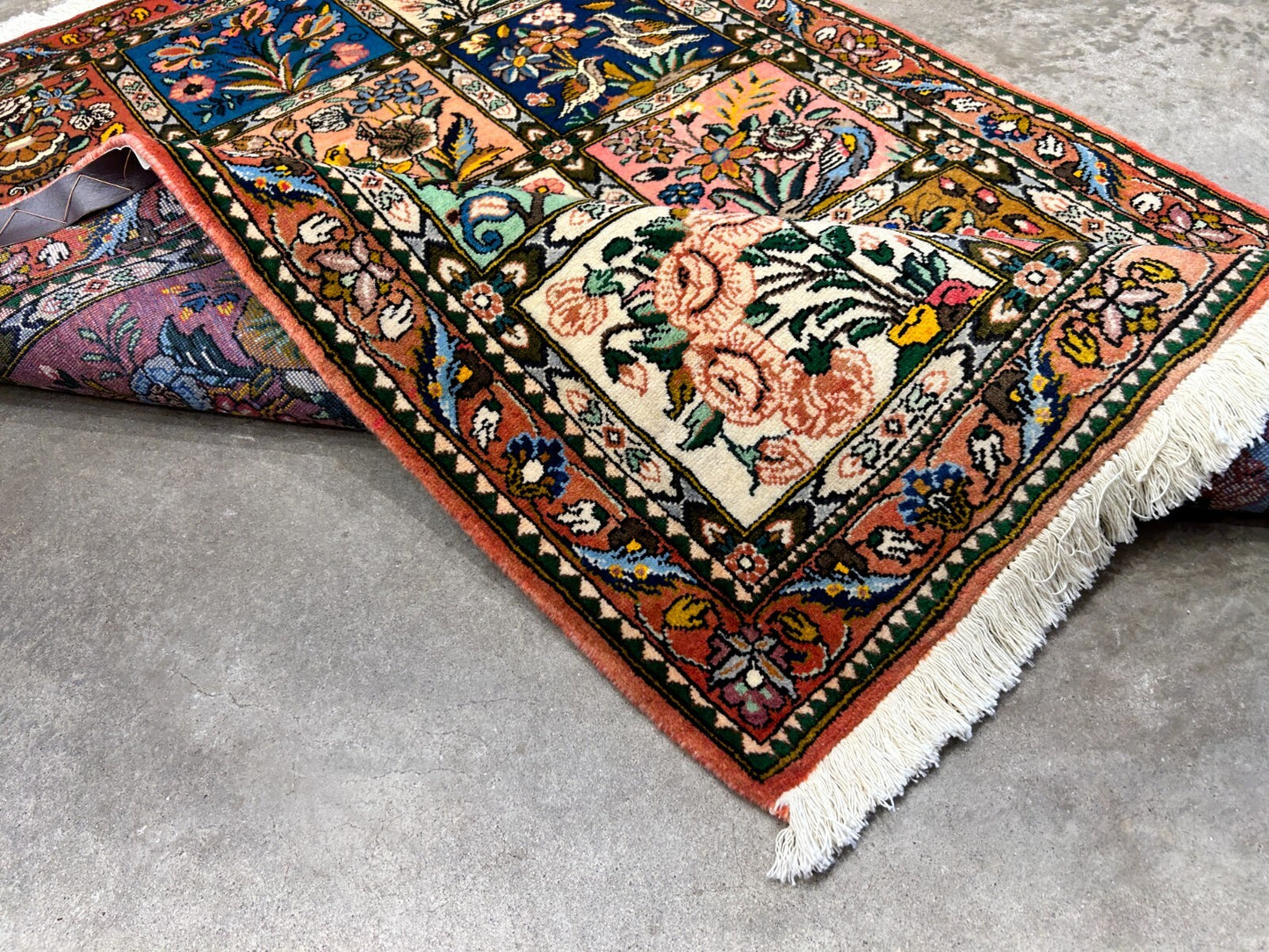 3'5"x5'2" Hand-Knotted 100% Lamb Wool Bakhtiarie Carpet - Area Rug