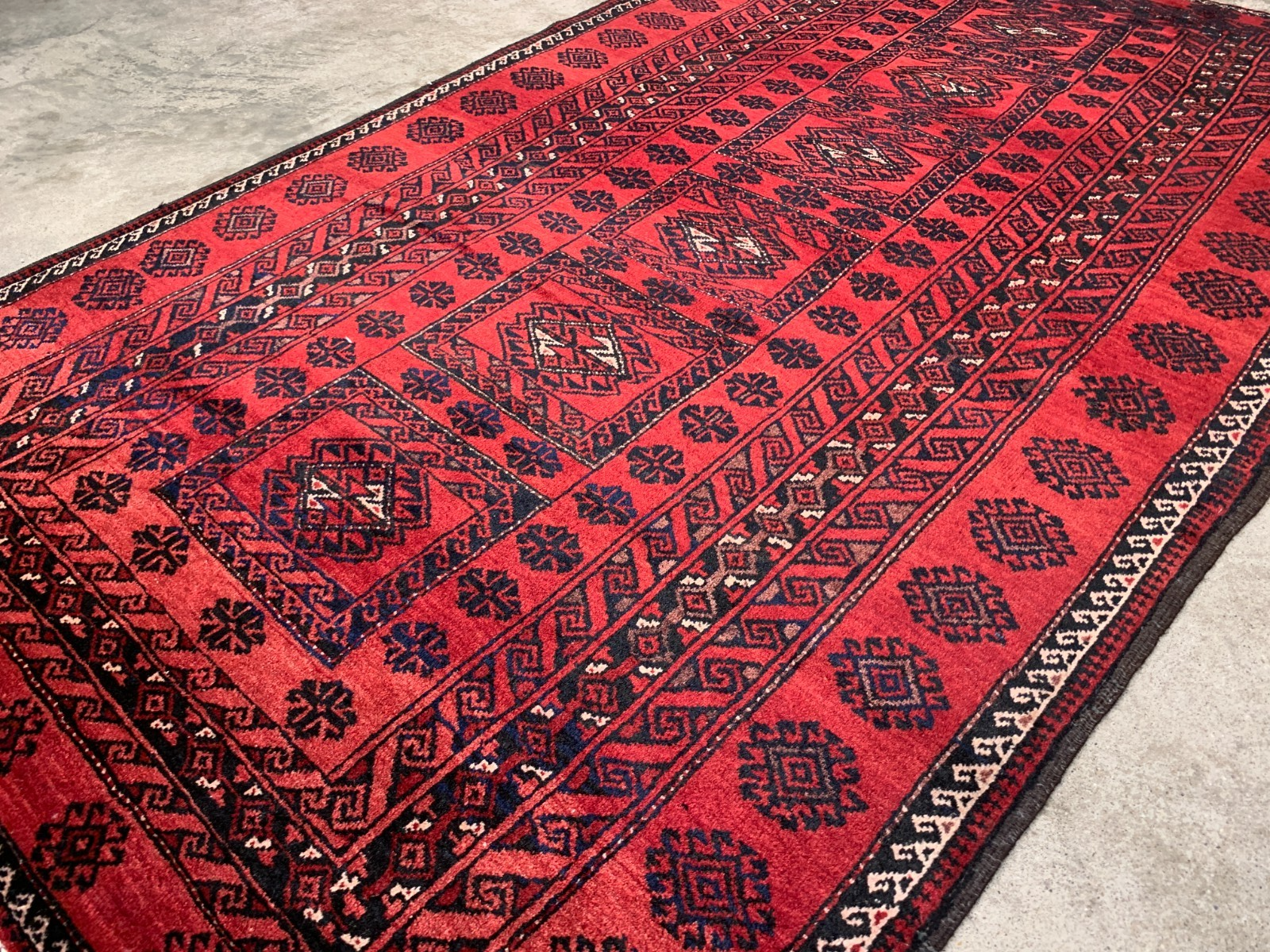 3'4"x5'6'' Hand-Knotted 100% Wool Pile Balouchie Area Rug