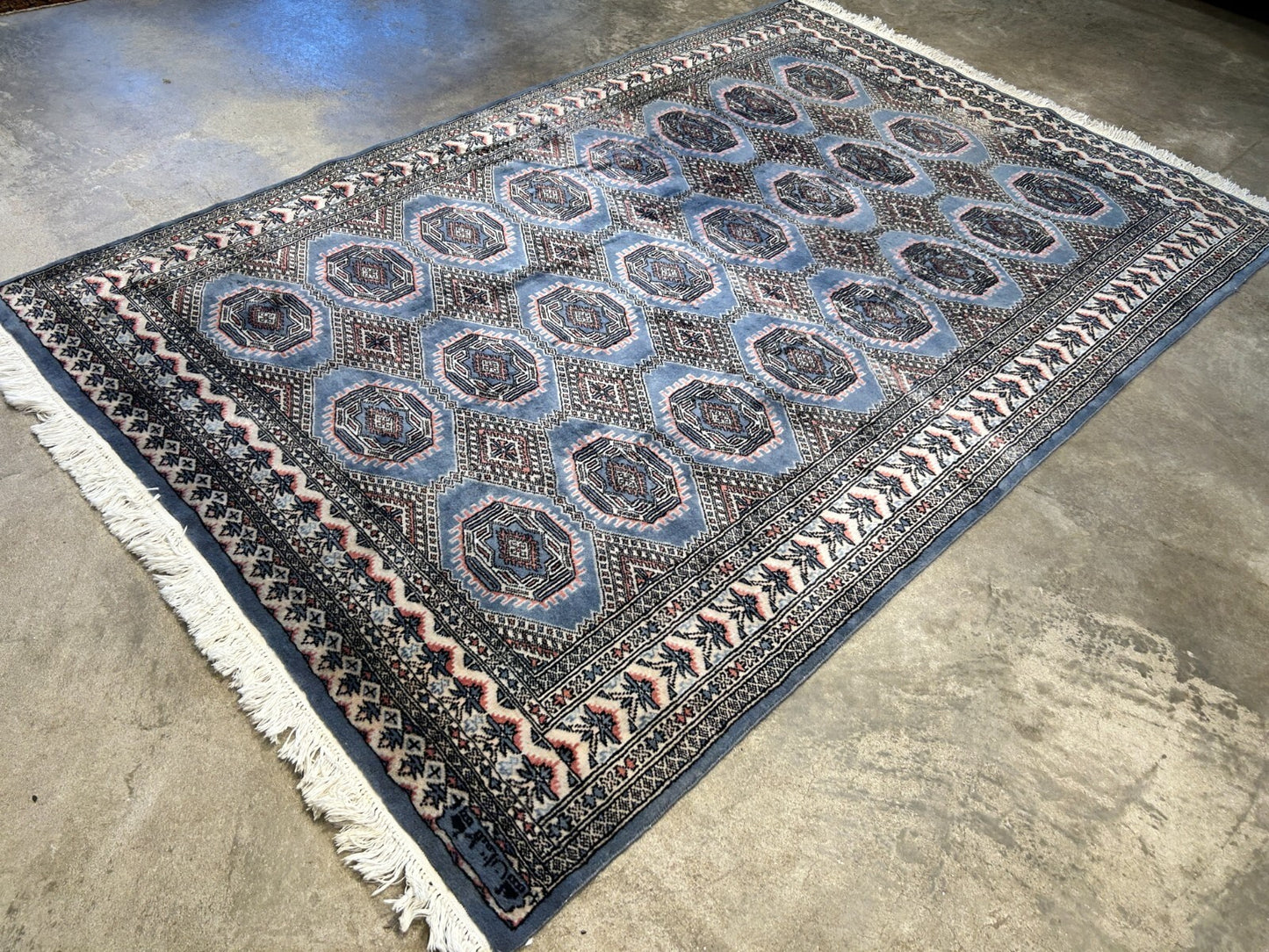 5'3"x7'7" Antique Hand-Knotted Wool Oriental Rug - Area Carpet