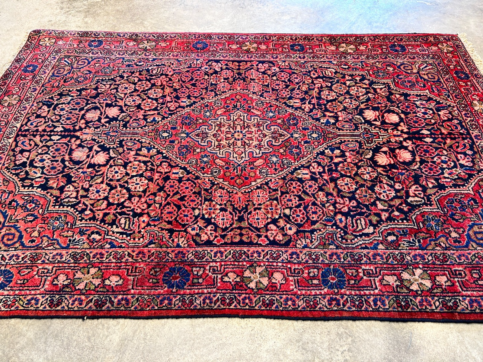 Rare Antique _ 3'5"x5'3" Hand-Knotted 100% Wool Pile Sarouke Josan Area Rug