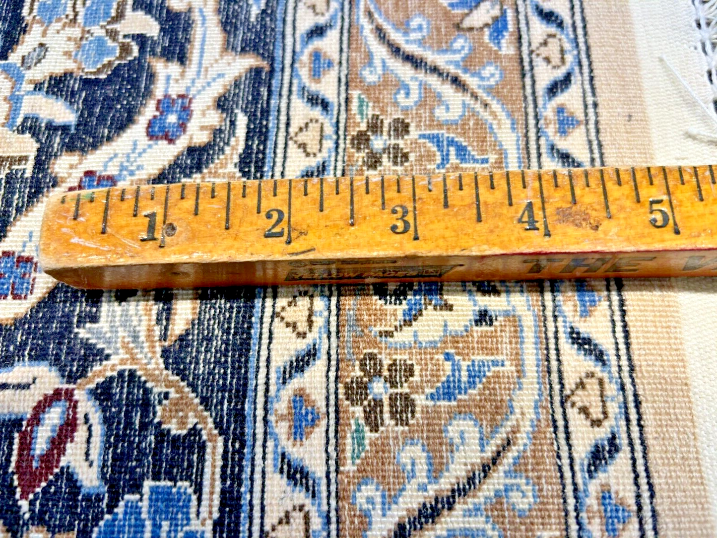 6'8"x10' Very Fine Hand-Knotted Wool & Silk Naine Rug - Area Carpet