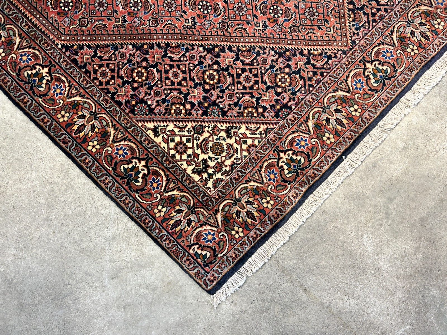 3'8"x5'6" Hand-Knotted 100% Wool Bidjare Carpet - Area Rug