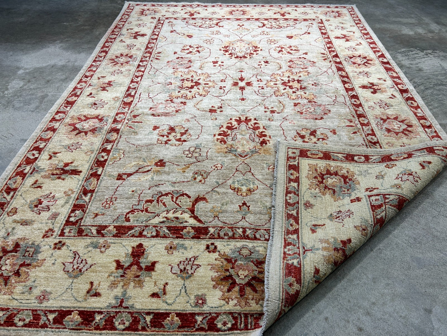 5'8"x8'2" Hand-Knotted 100% Wool Pile Agra Carpet - Area Rug