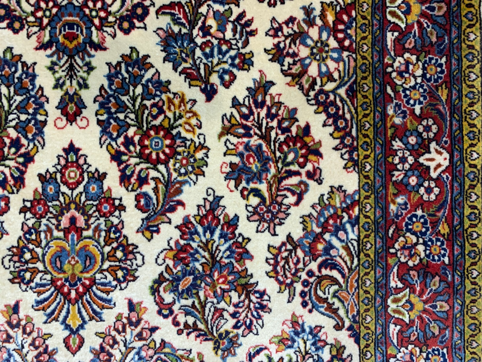 3'5"x5'0'' Fine Hand-Knotted Fine 100% Wool Pile Sarouke Area Rug