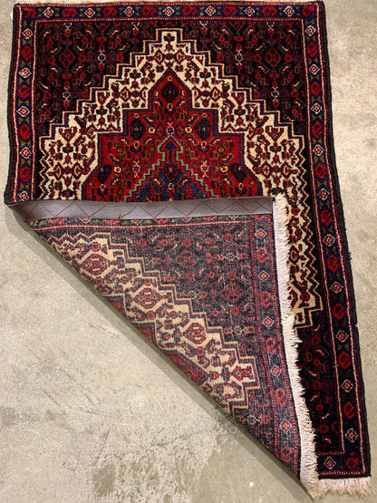 2'3"x3'5" Hand-Knotted Wool Oriental Hamadane Rug - Area Carpet