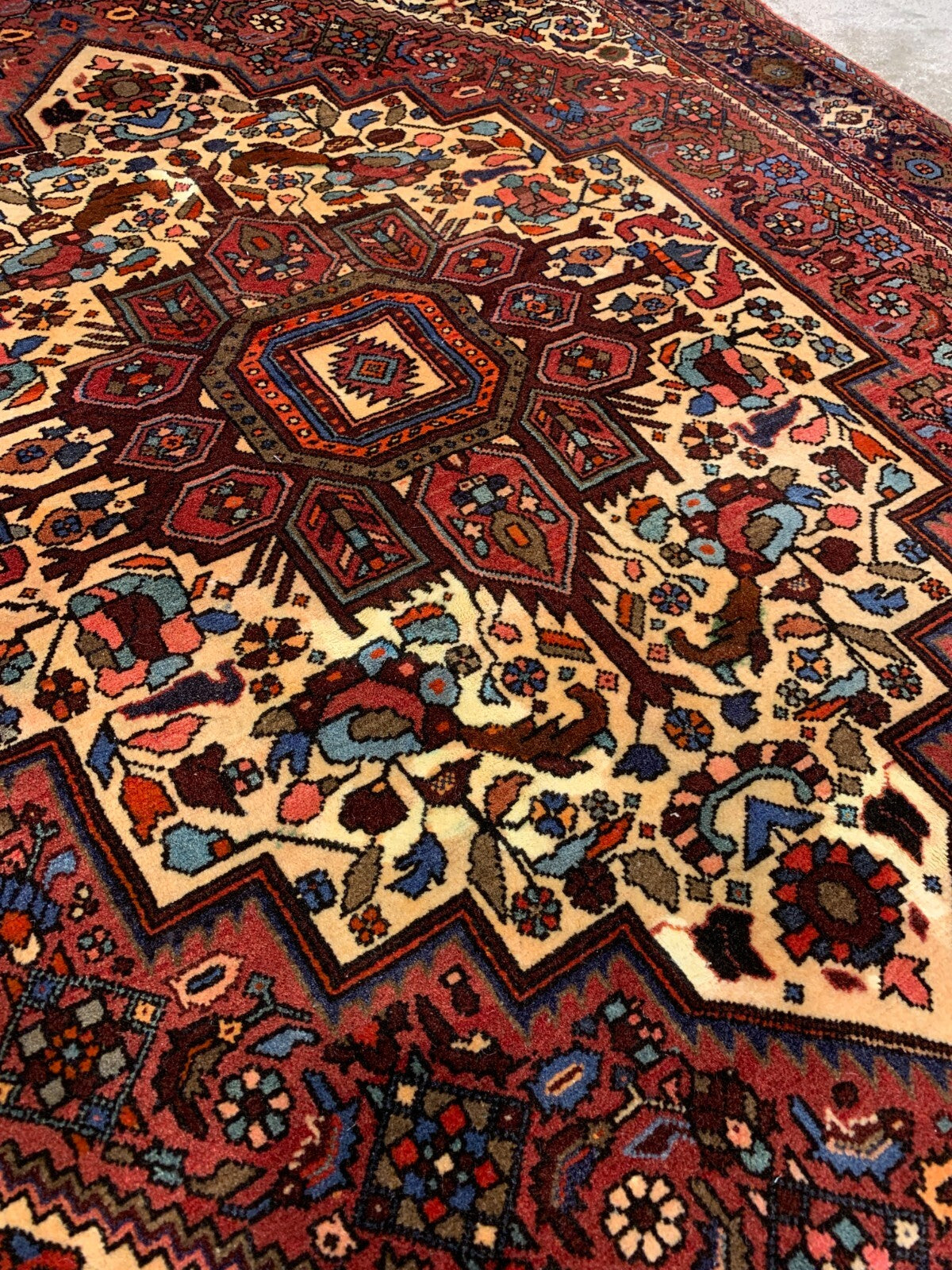 4'3"x6'6" Hand-Knotted 100% Wool Pile Bijare Gholtoghe Carpet - Area Rug