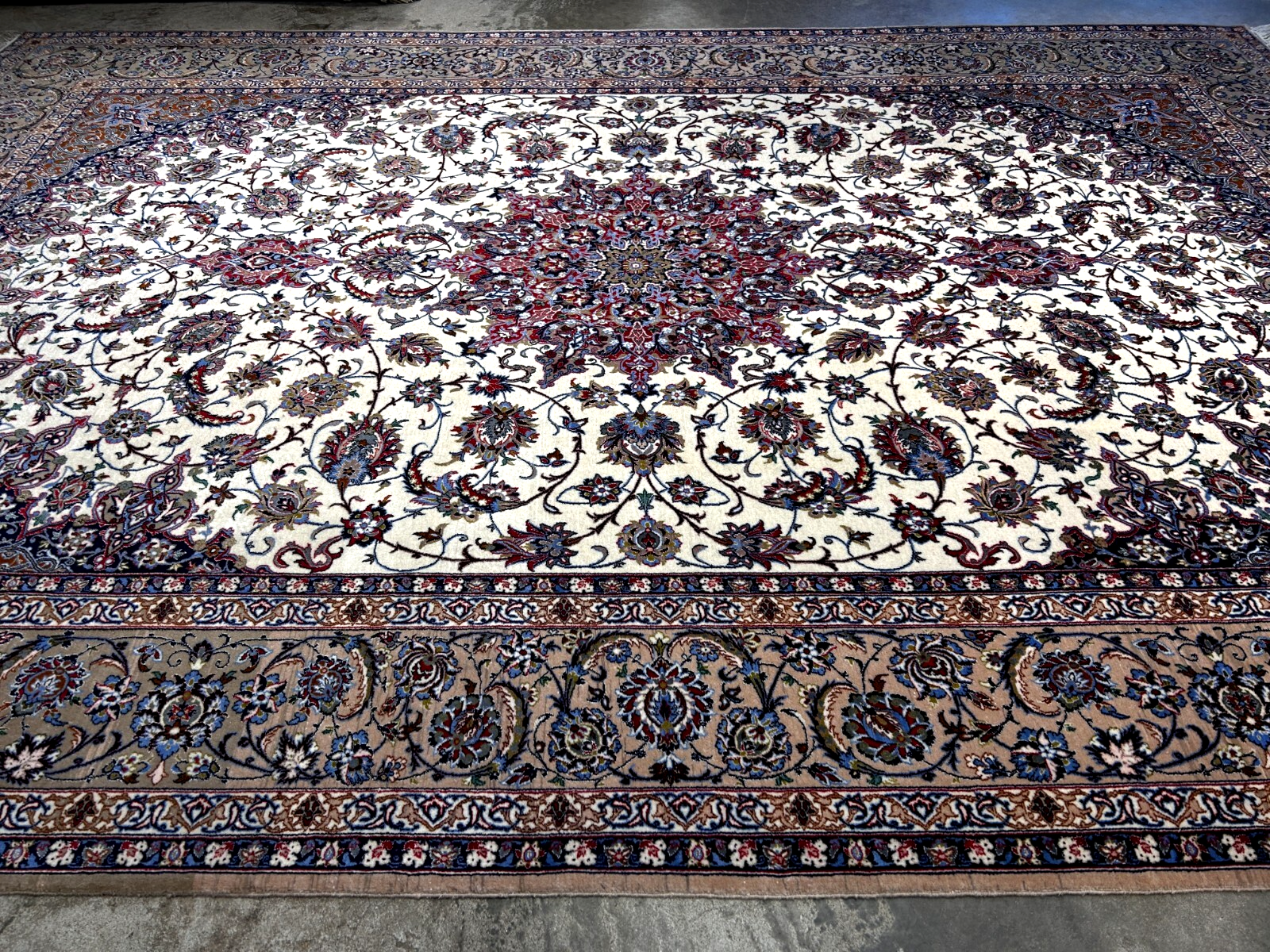  8'6"x12'1'' Very Fine Silk & Wool Isfahane Area Rug - Area Carpet