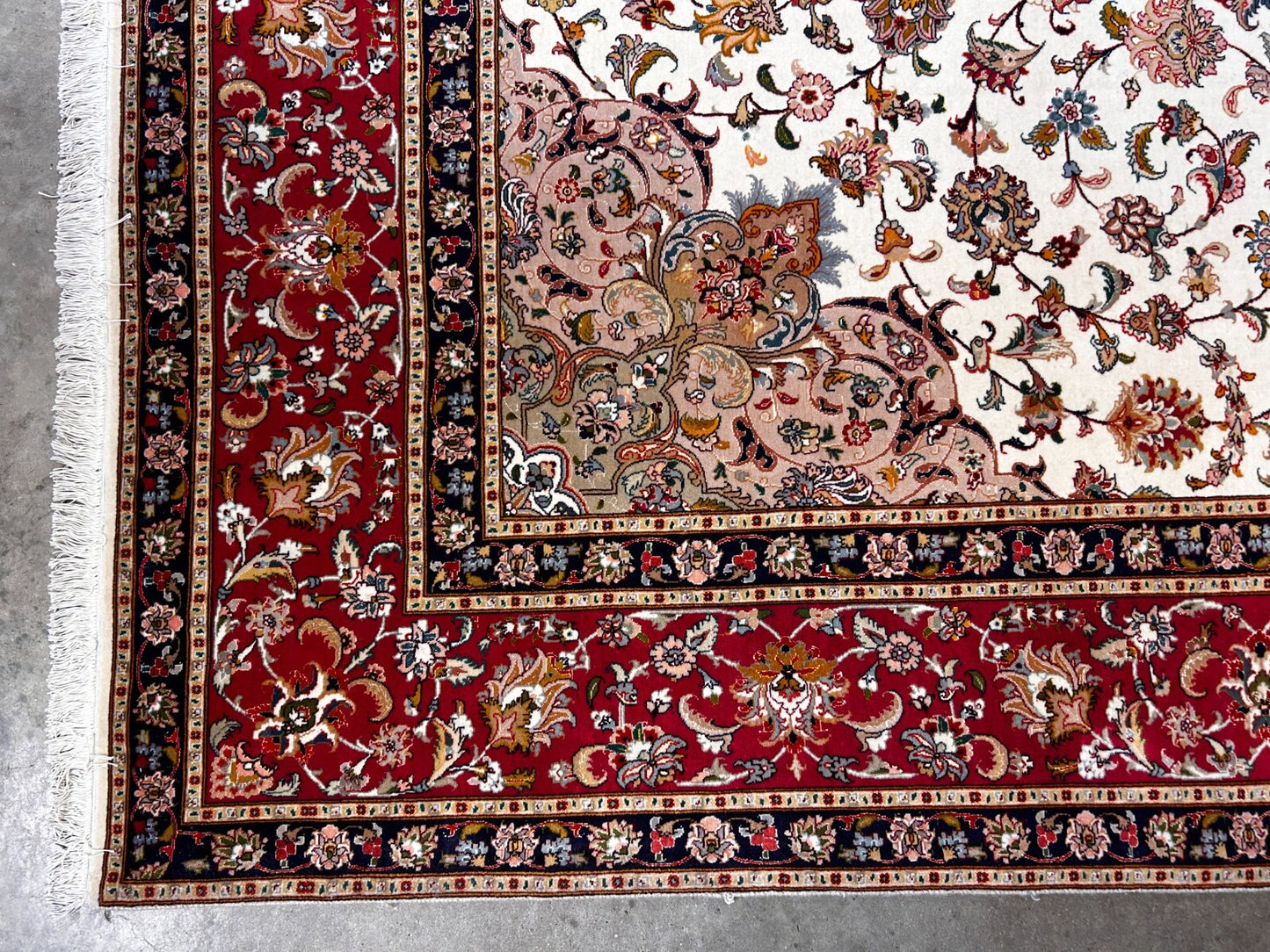 8'3"x11'7'' Very Fine Hand-Knotted Silk & Wool Tabrize Area Rug - Area Carpet