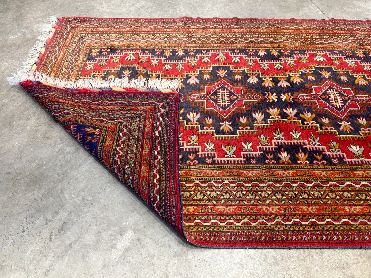 3'11"x6'3" Hand-Knotted 100% Wool Pile Geometric Rug