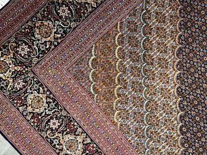 8'4"x11'6" Fine Hand-Knotted Wool & Silk Oriental Rug - Area Carpet