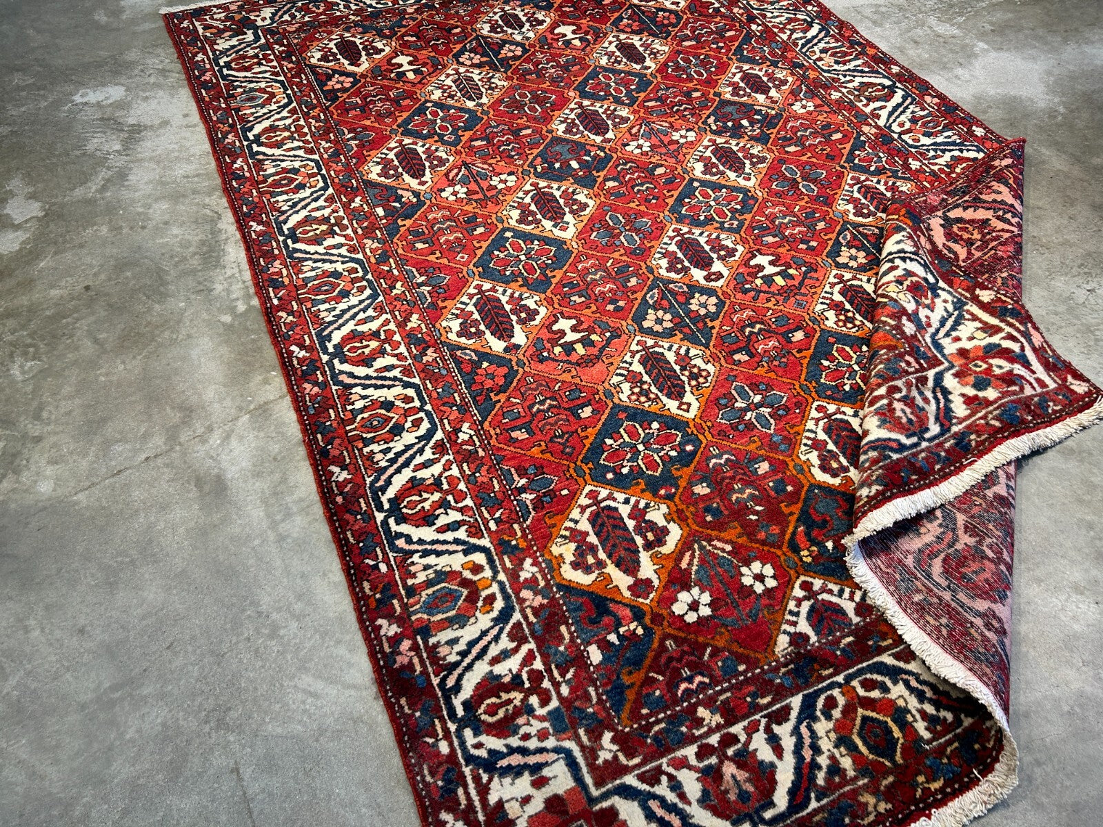 7'0"x9'11" Hand-Knotted 100% Lamb Wool Bakhtiarie Carpet - Area Rug