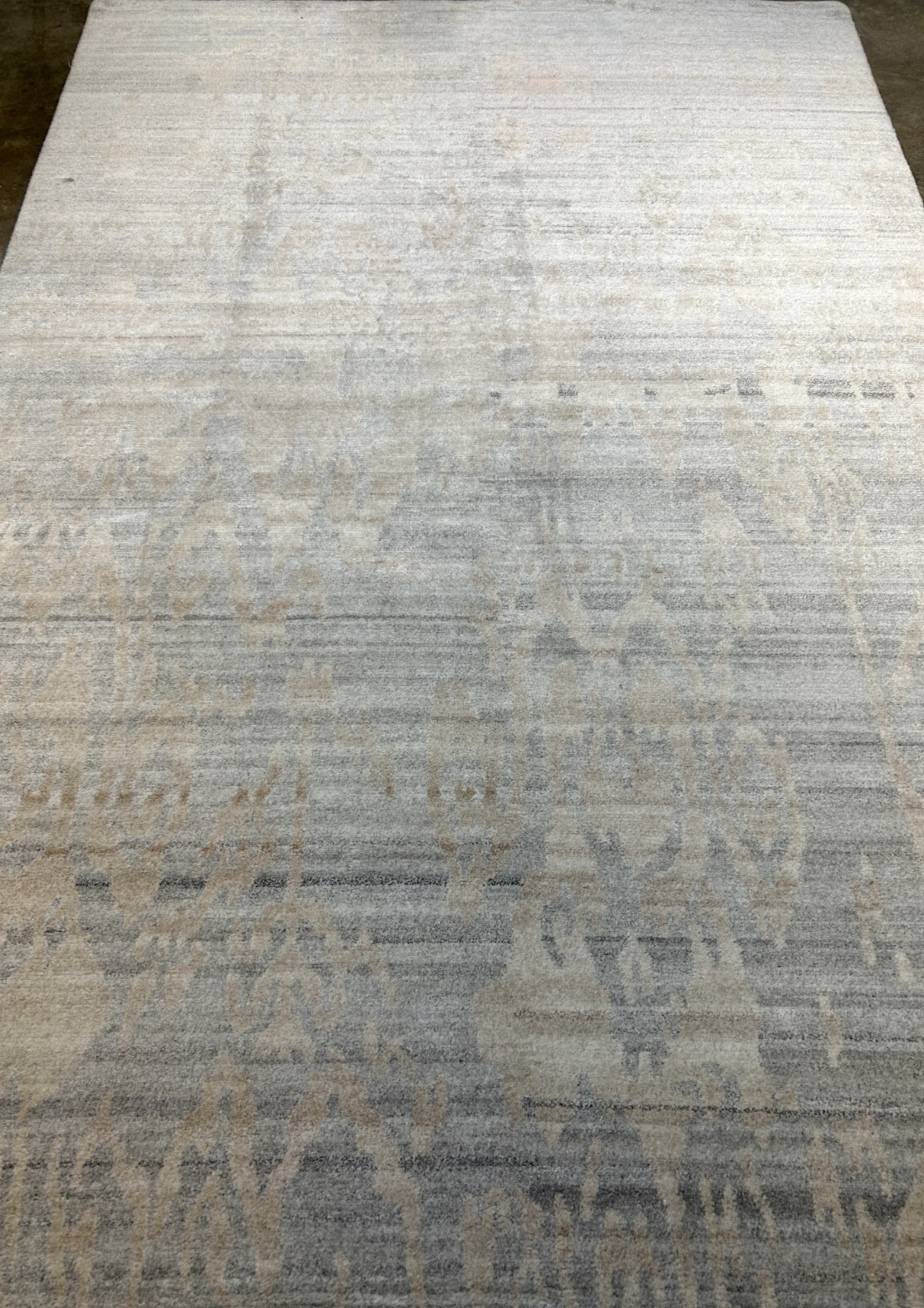 6'x8'11" Hand-Knotted 100% Wool Pile Modern Rug