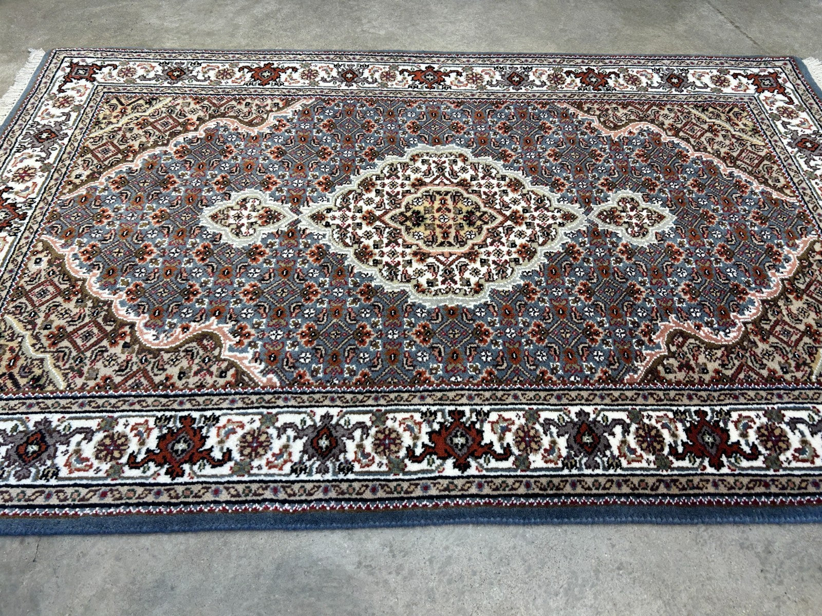 3'1"x4'10" Hand-Knotted Wool & Silk Pile Tabrize Mahi Rug