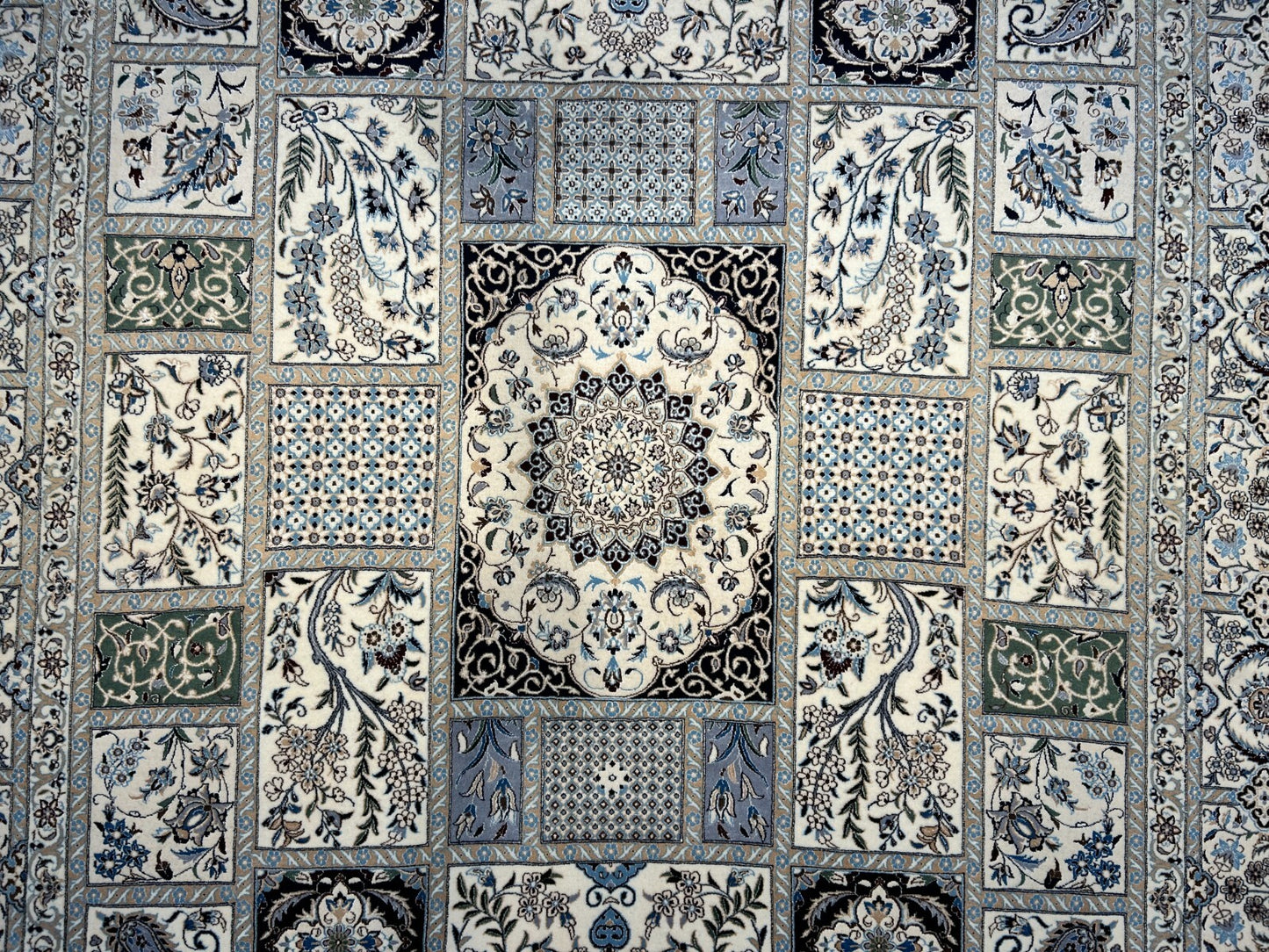 6'9"x10'2" Extra Fine Hand-Knotted Wool & Silk Habibian Naine Rug - Area Carpet