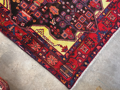 5'3" x 10'3" Hand-Knotted 100% Wool Pile Nahavande Area Rug - Carpet