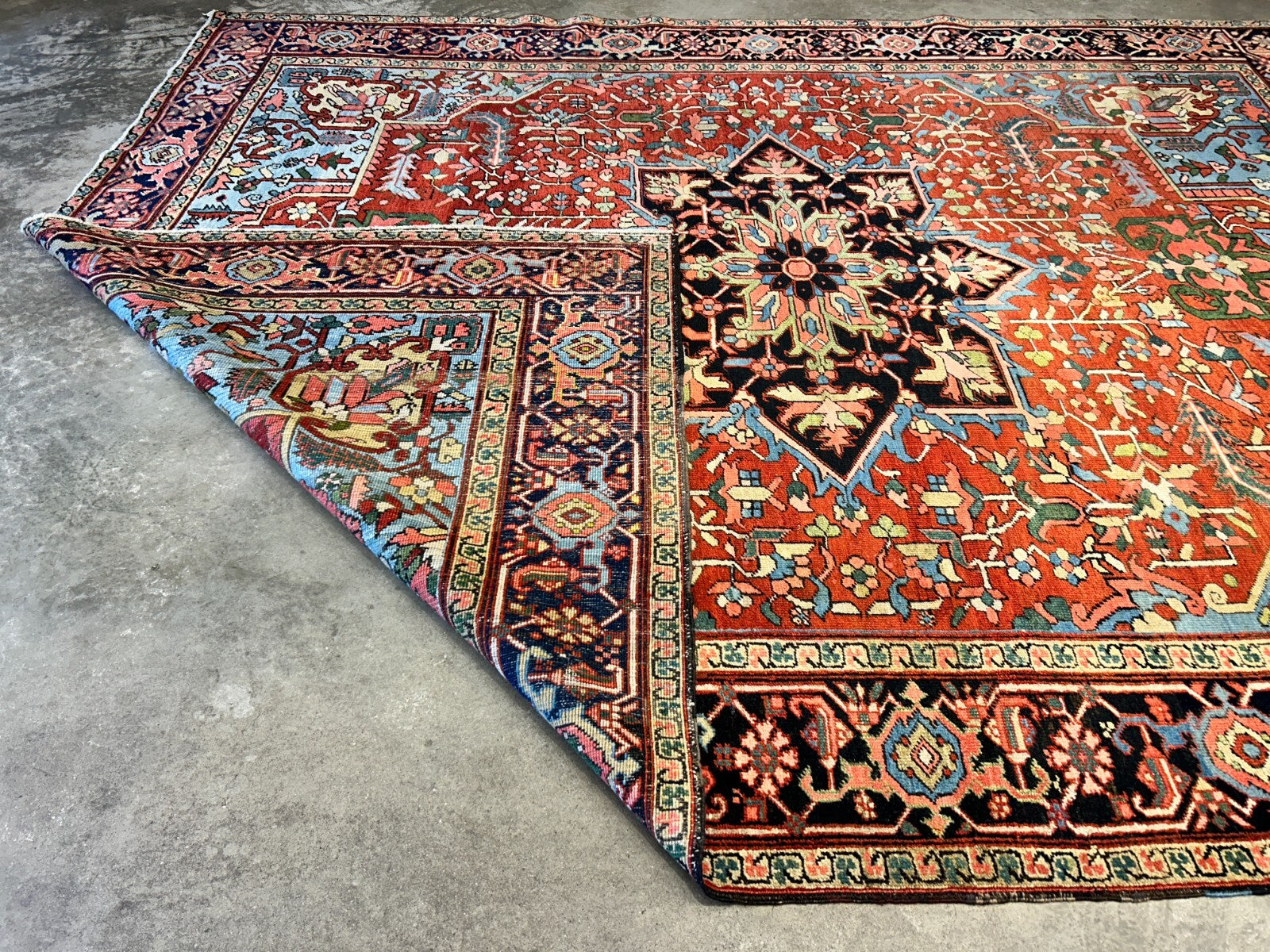 Collector Item - 9'6"x12' Antique Fine Lamb Wool Herize Serapy Hand-Knotted Rug