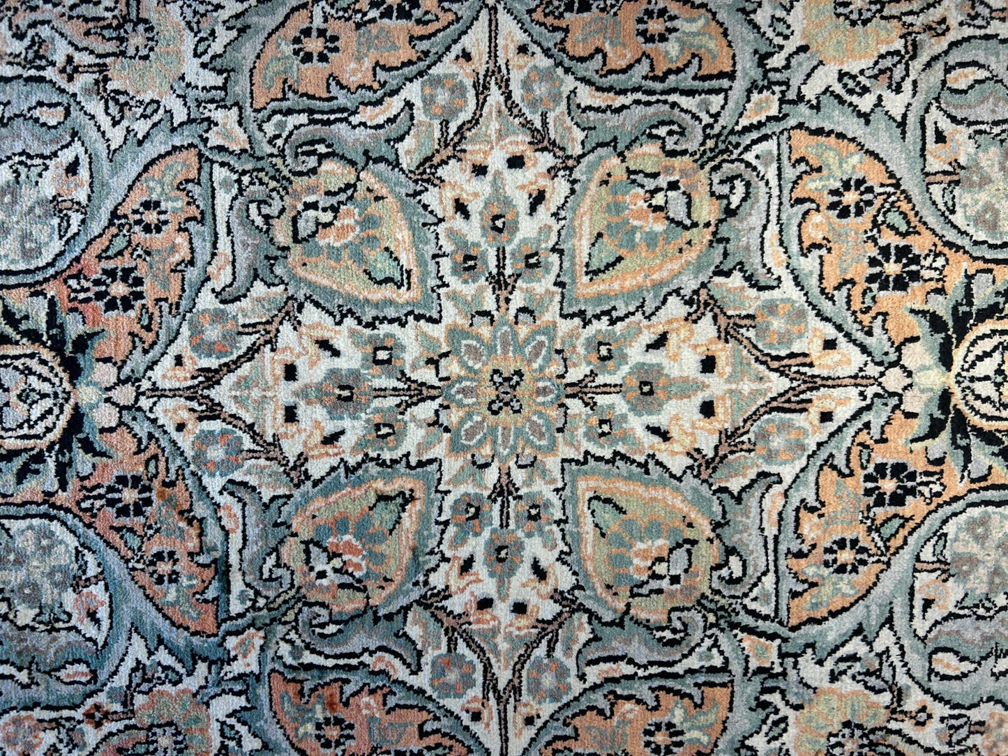 9'x12'6" Hand-Knotted 100%  Kashmiri Silk Pile Area Rug