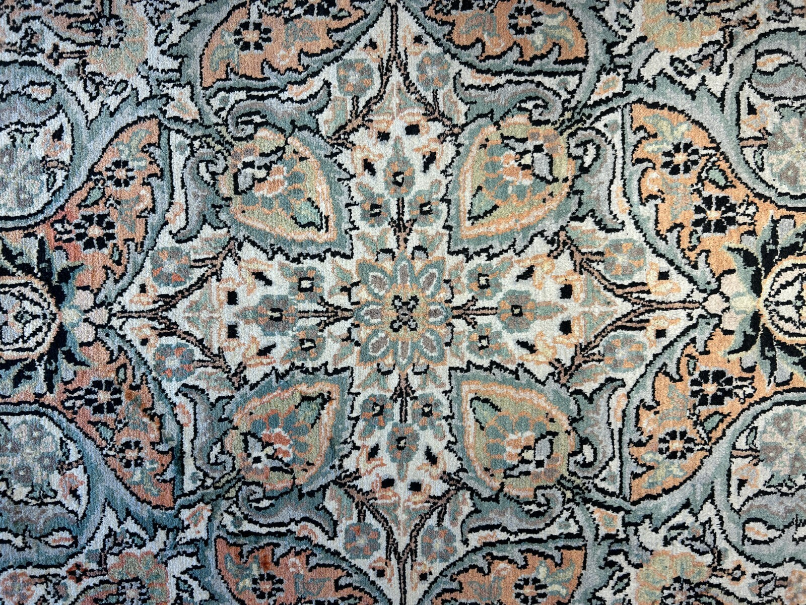 9'x12'6" Hand-Knotted 100%  Kashmiri Silk Pile Area Rug