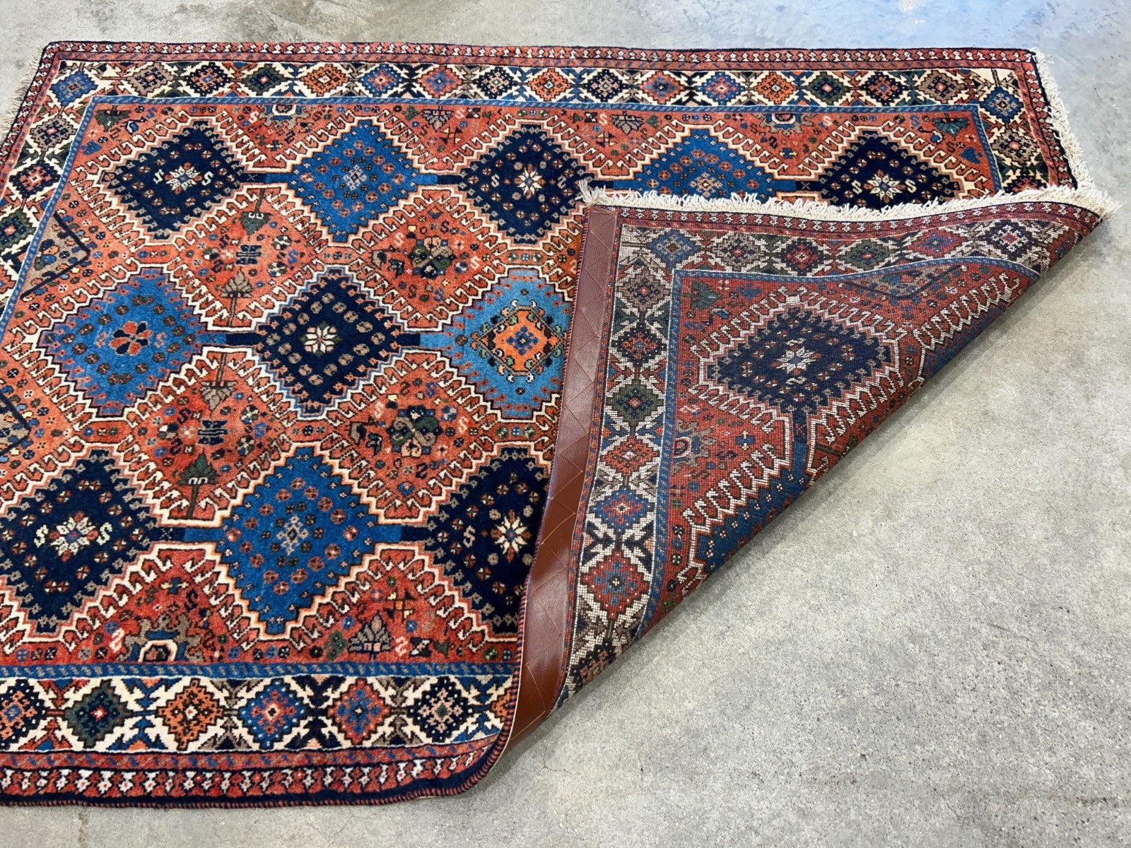 2'4"x4'9" Hand-Knotted 100% Wool Pile Yalamehe Rug