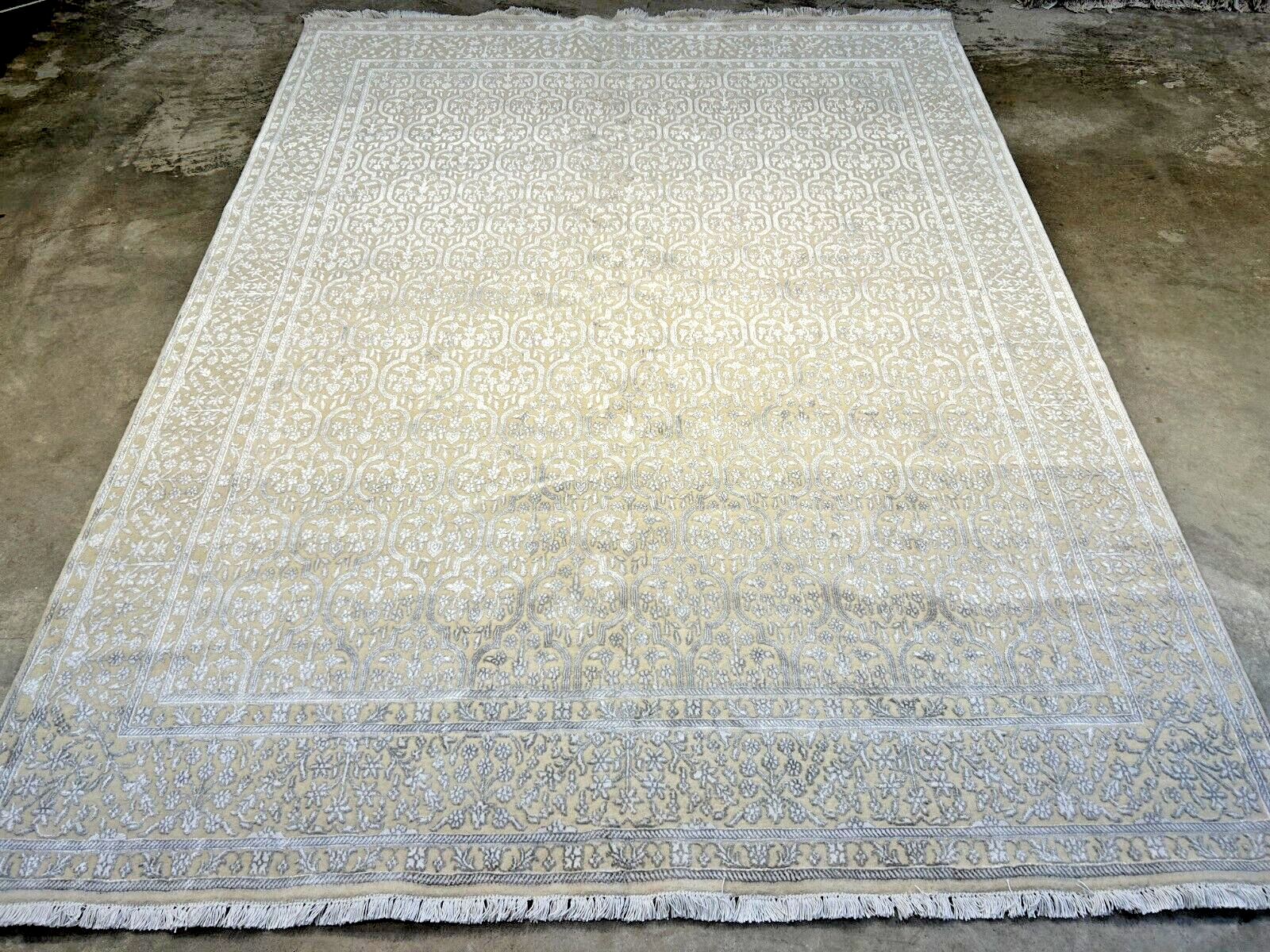 8' x 10'1" Hand-Knotted Silver 100% Wool Carpet - Indian All-Over Area Rug - 3D
