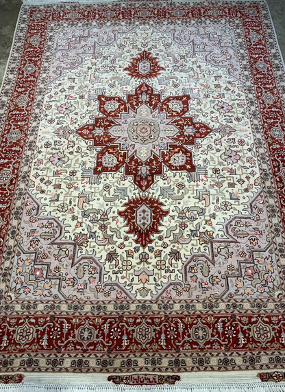 4'10"x6'8" Very Fine Hand-Knotted Wool & Silk Blend Tabrize Carpet - Area Rug