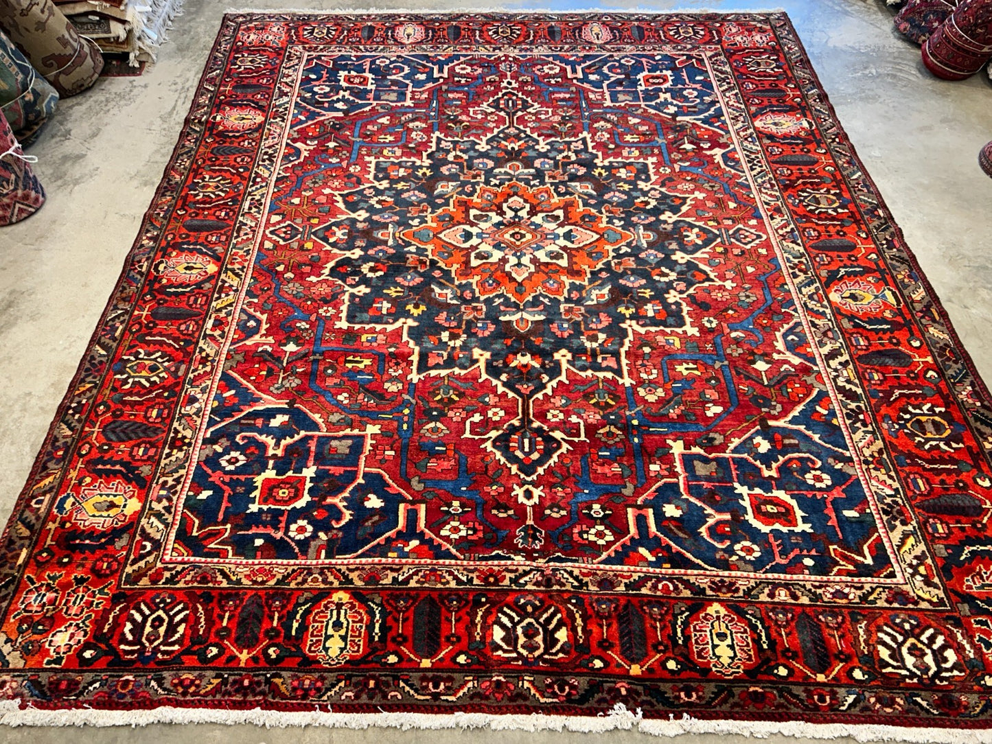 10'5"x12'8" Hand-Knotted 100% Wool Pile Bakhtiarie Rug