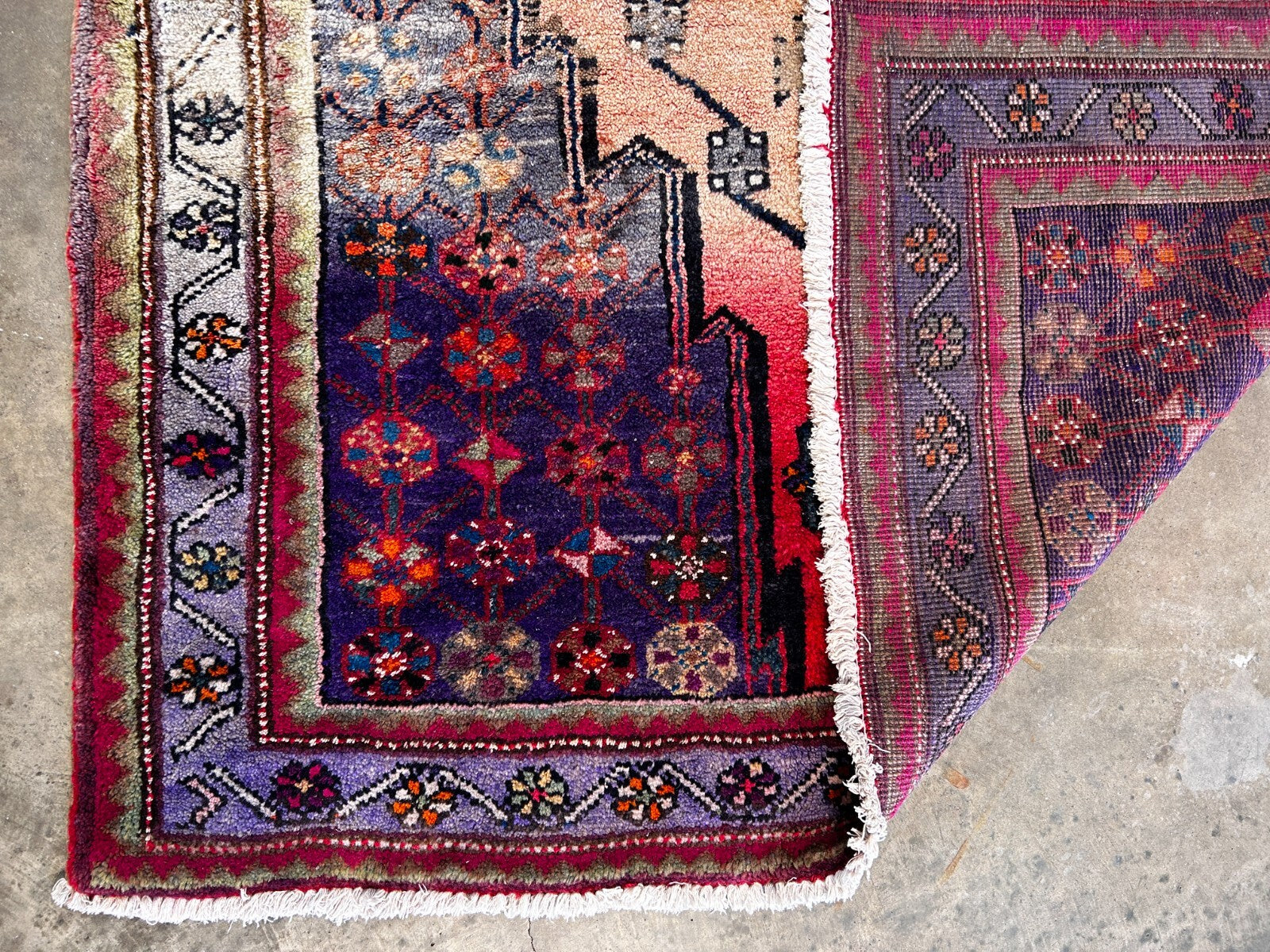 5'1" x 8'10" Hand-Knotted 100% Lamb Wool Carpet - Mousele Area Rug