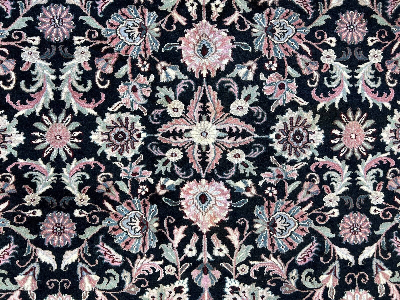 8'10" x 11'10" Hand-Knotted 100% Wool Carpet - Kashane Design Area Rug