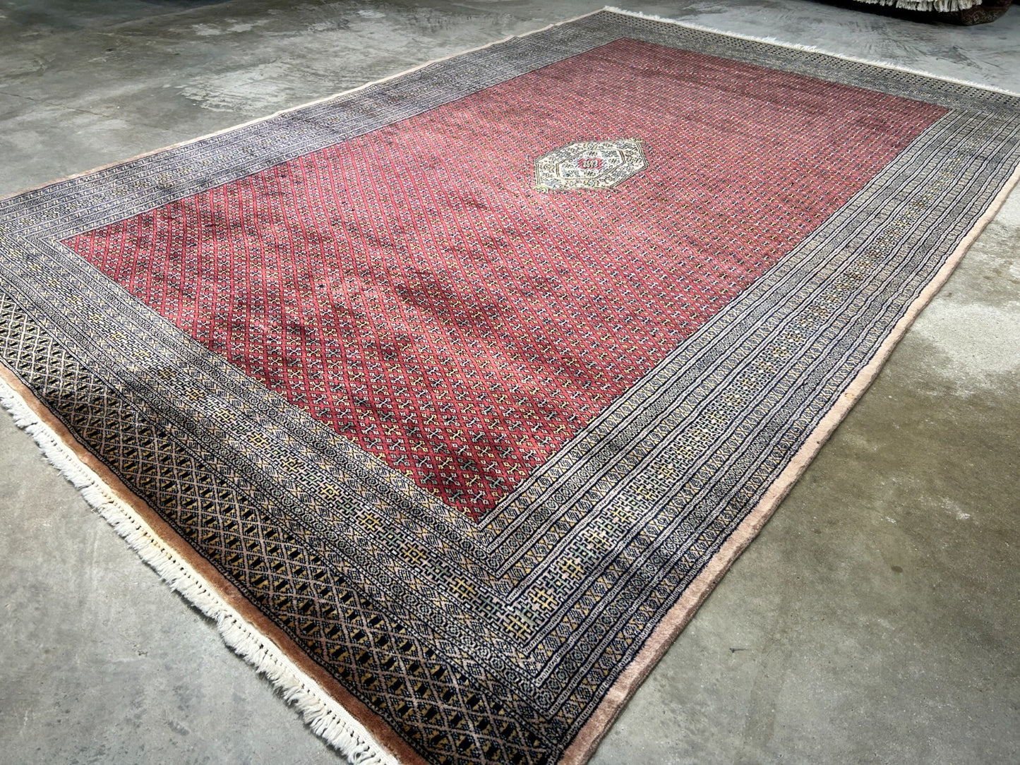 6'x9' Vintage Old Hand-Knotted Wool Oriental Rug - Area Carpet