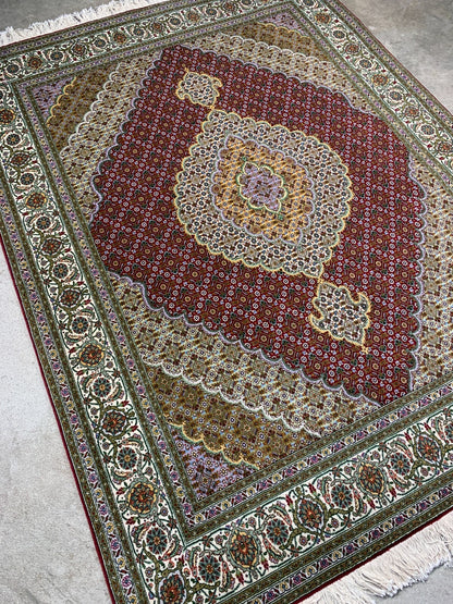 5'x6'8" Fine Hand-Knotted Wool & Silk Blend Tabrize Mahi Carpet - Area Rug