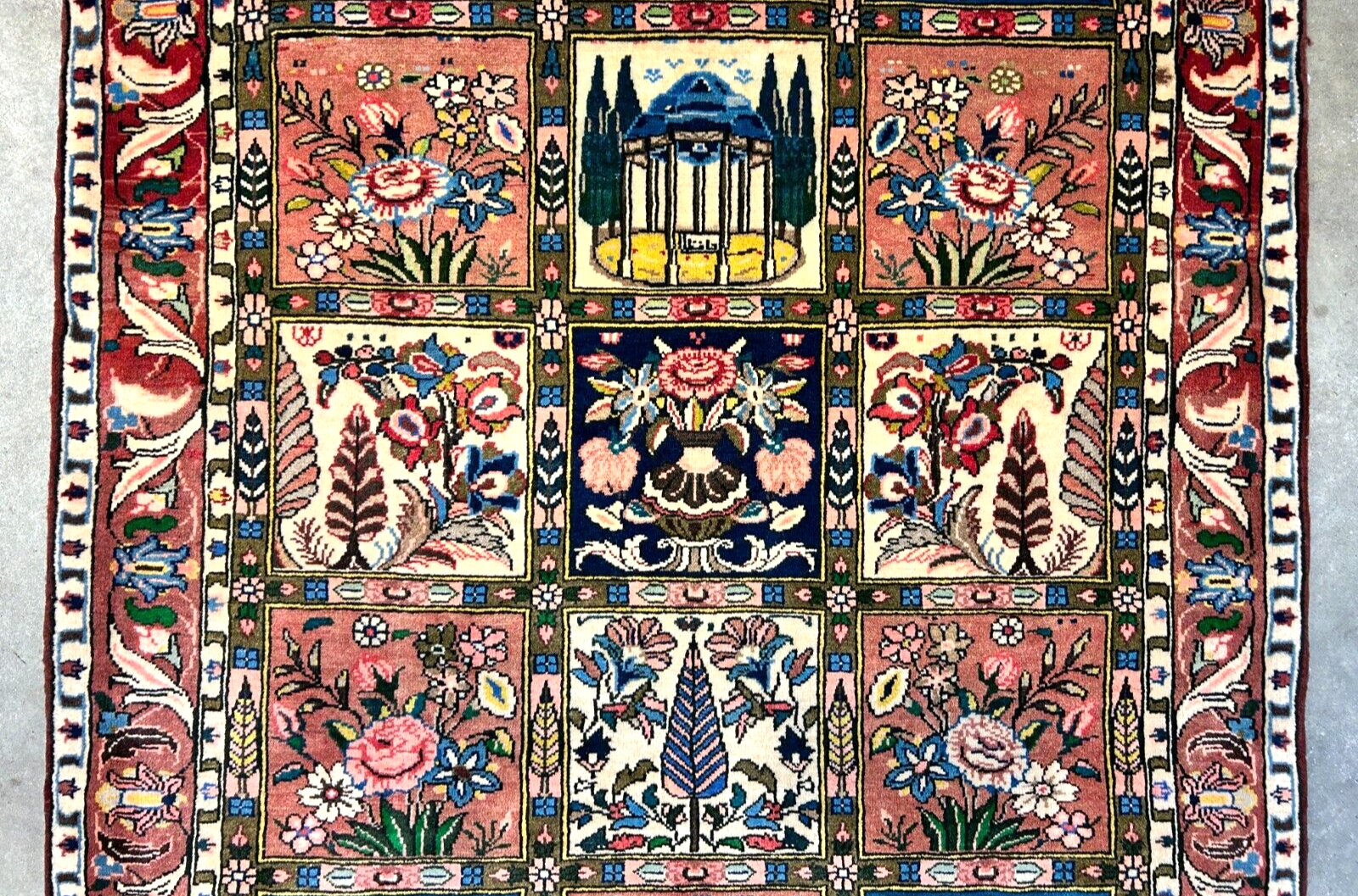 3'5"x5'2" Hand-Knotted 100% Lamb Wool Bakhtiarie Carpet - Area Rug