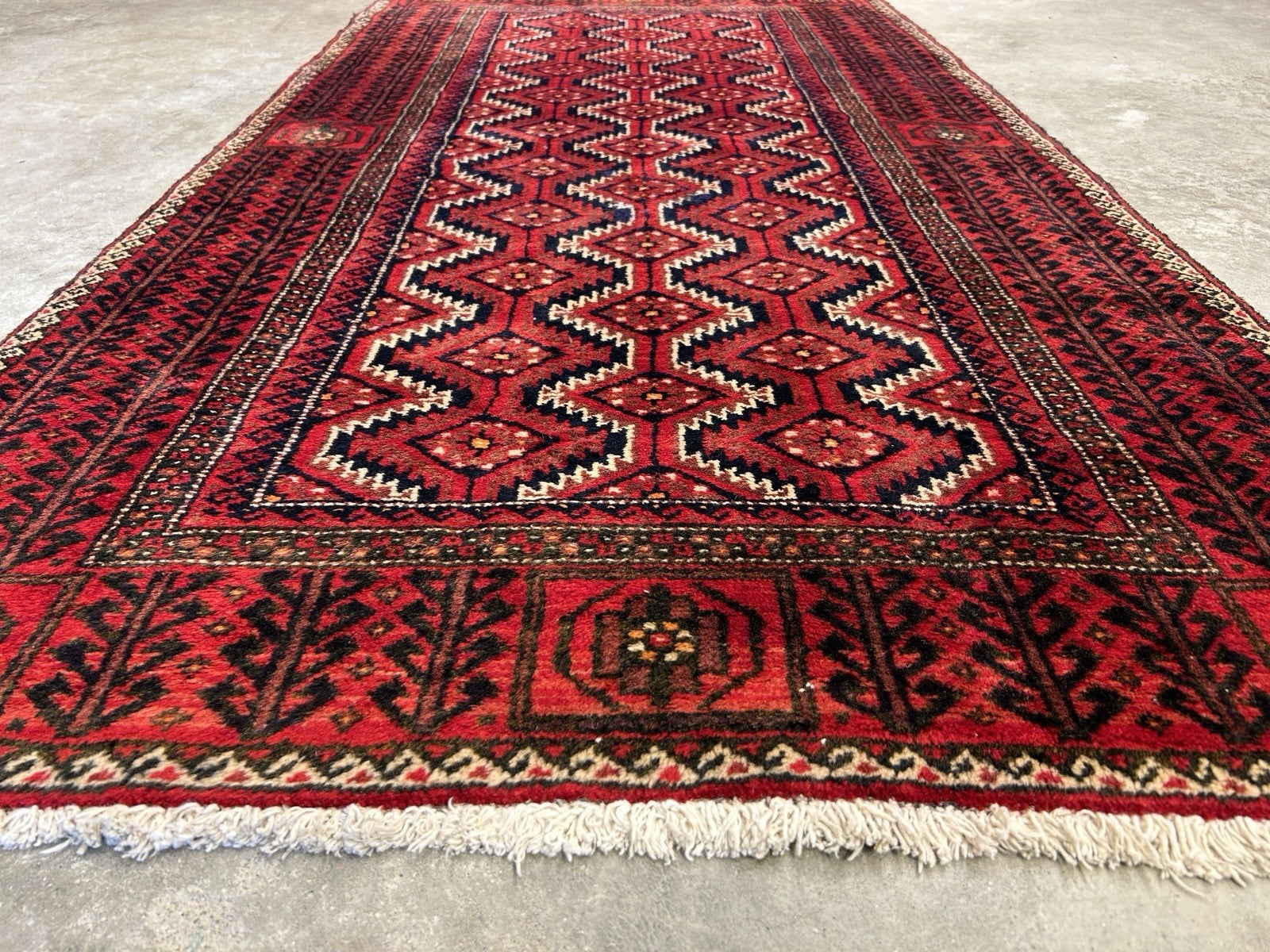 3’3”x6’2” Hand-Knotted 100% Wool Balouchi Area Rug - Carpet