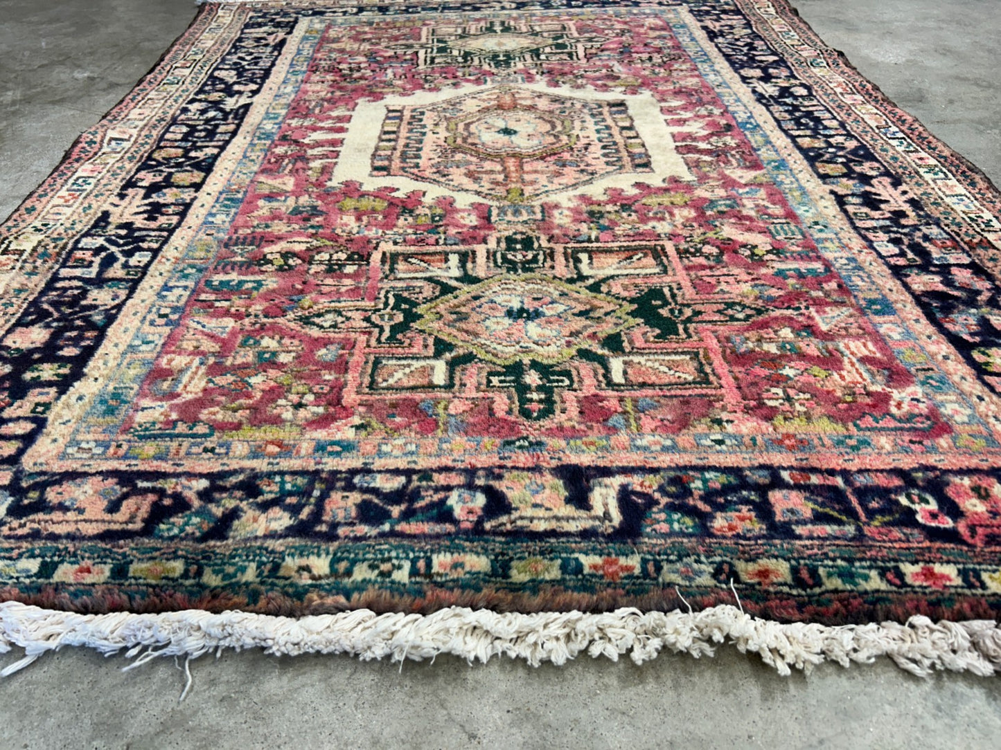 3'8"x4'10" Hand-Knotted 100% Wool Pile Herize Area Rug - Carpet